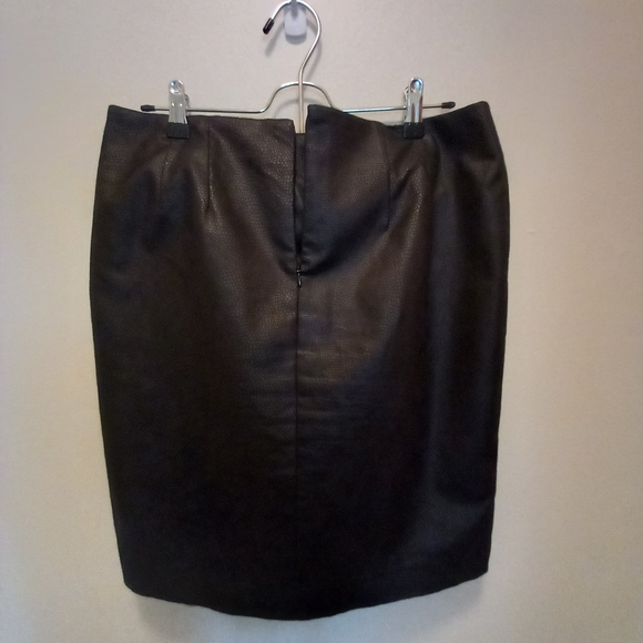 Nygard Faux Snakeskin Skirt - Picture 4 of 5